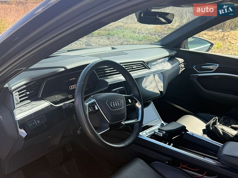 Внедорожник / Кроссовер Audi e-tron 2019 в Луцке