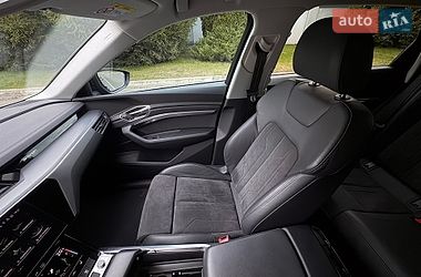 Внедорожник / Кроссовер Audi e-tron 2022 в Киеве