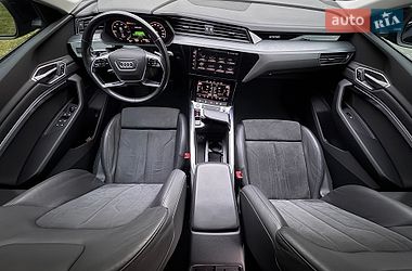 Внедорожник / Кроссовер Audi e-tron 2022 в Киеве