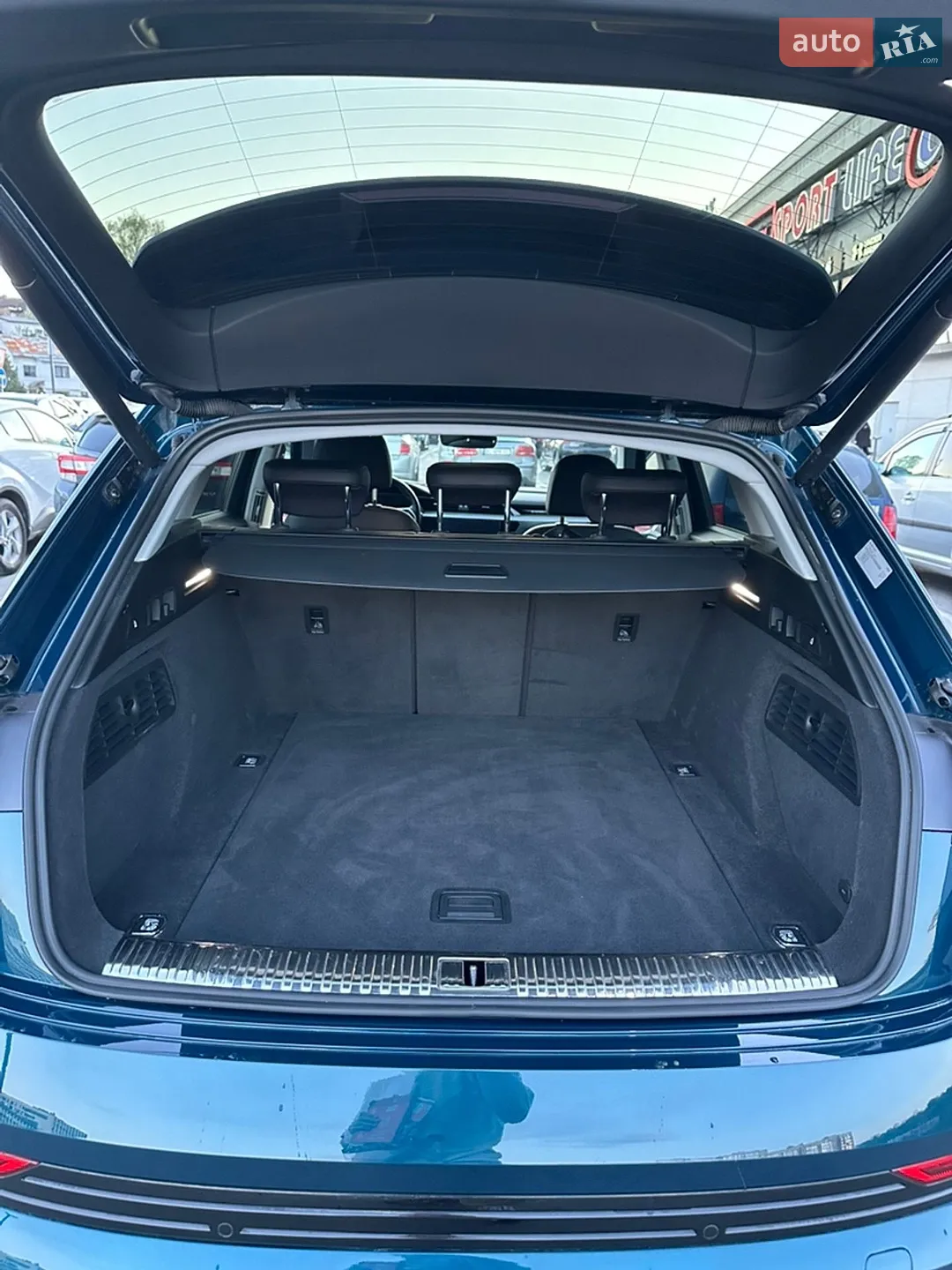 2021 Audi e-tron - мініатюра 5