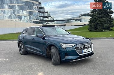 Внедорожник / Кроссовер Audi e-tron 2019 в Днепре