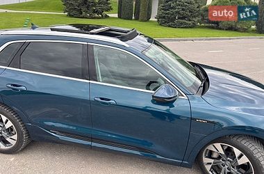 Внедорожник / Кроссовер Audi e-tron 2019 в Днепре