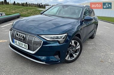 Внедорожник / Кроссовер Audi e-tron 2019 в Днепре
