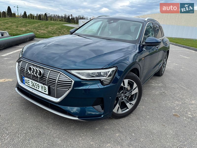 Внедорожник / Кроссовер Audi e-tron 2019 в Днепре