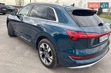 Внедорожник / Кроссовер Audi e-tron 2019 в Днепре
