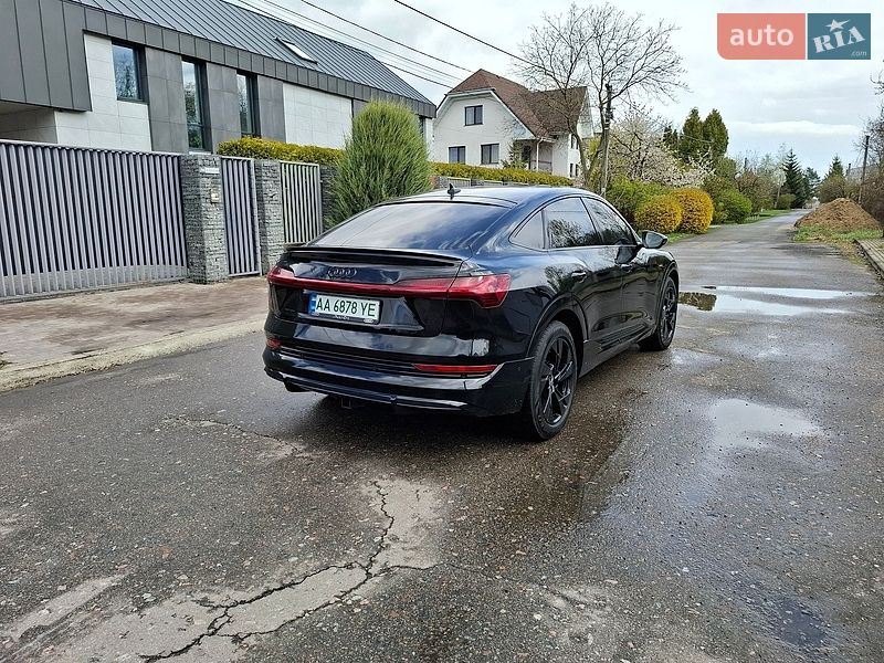 Внедорожник / Кроссовер Audi e-tron 2021 в Киеве