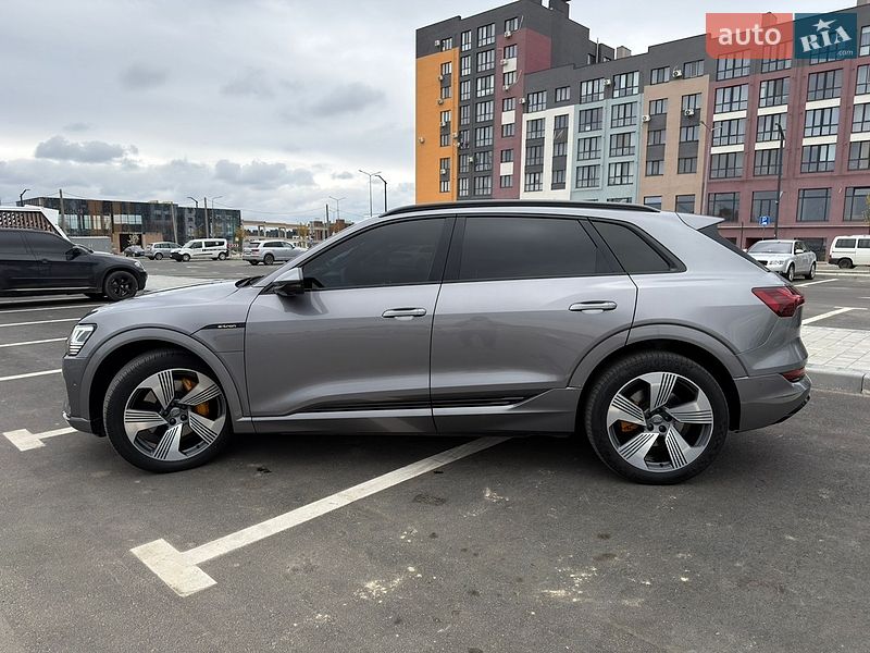 Внедорожник / Кроссовер Audi e-tron 2019 в Ровно