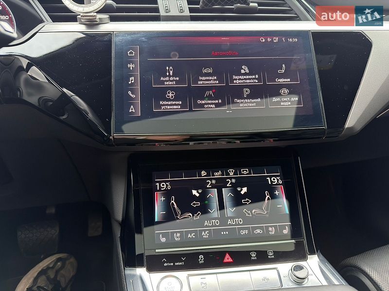 Внедорожник / Кроссовер Audi e-tron 2019 в Ровно