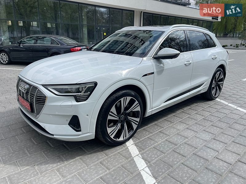 Внедорожник / Кроссовер Audi e-tron 2019 в Ровно