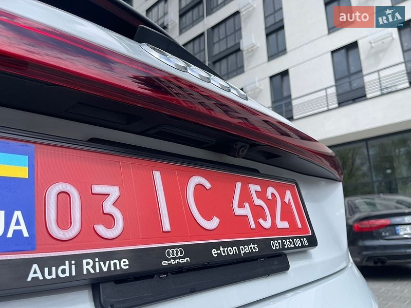 Внедорожник / Кроссовер Audi e-tron 2019 в Ровно