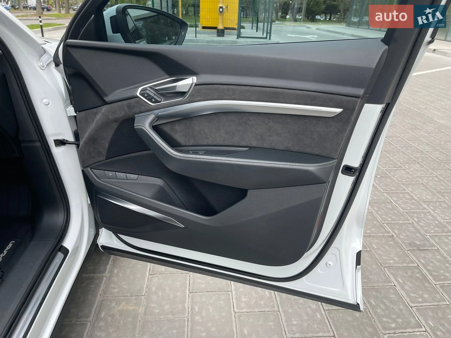 2019 Audi e-tron - мініатюра 33