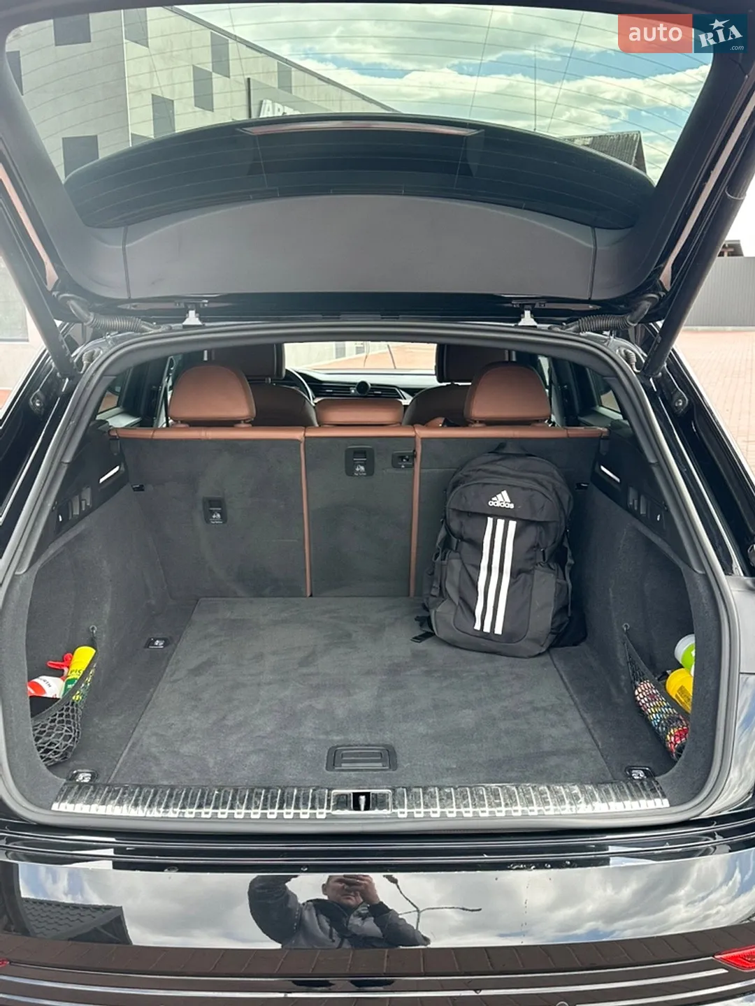 Audi e-tron 2022 VIN WA1AAAGE2NB028512 фото оголошення 15 з 39