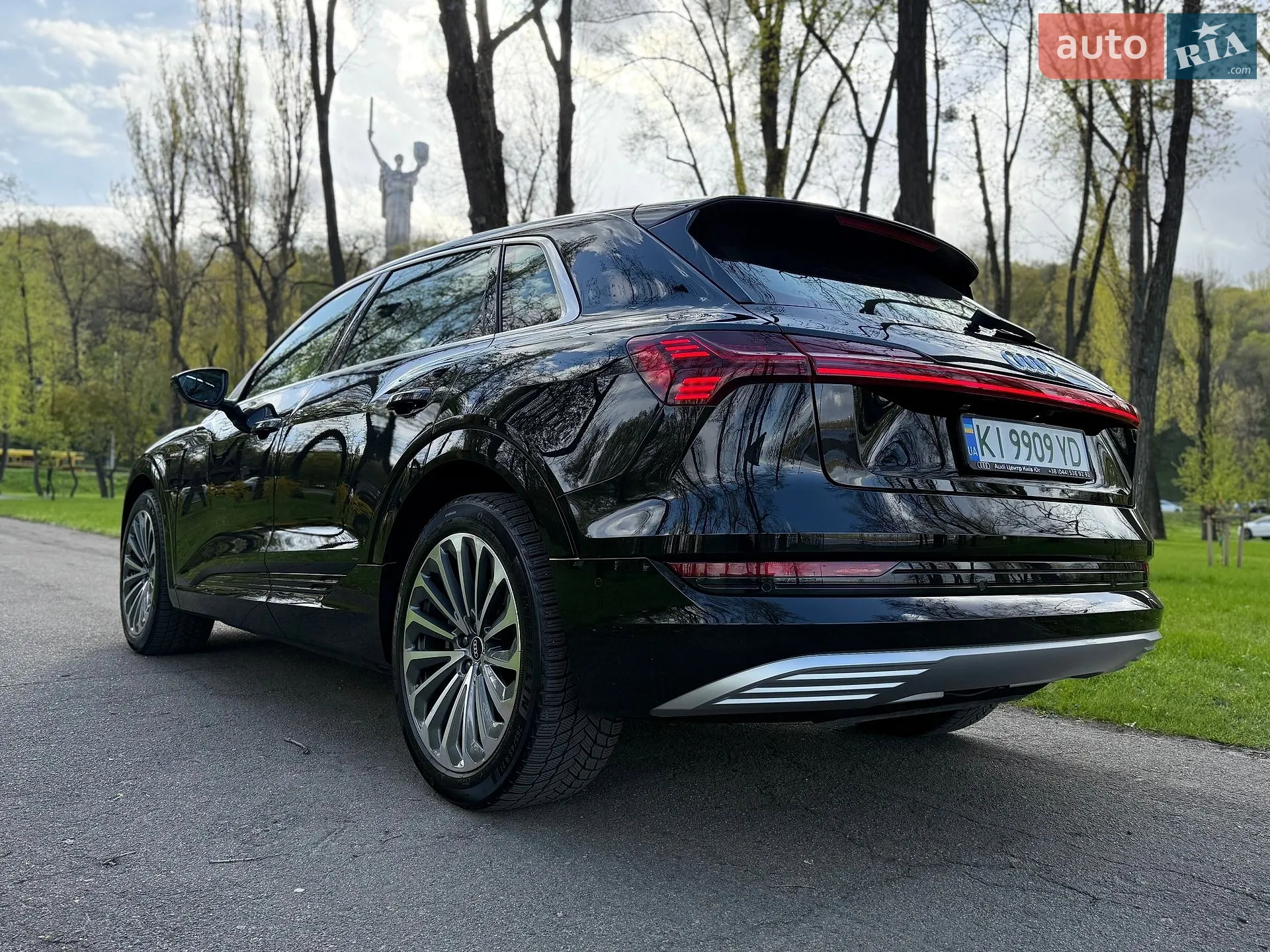 2021 Audi e-tron - мініатюра 15