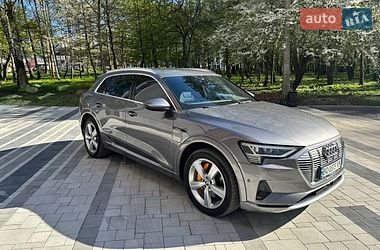Внедорожник / Кроссовер Audi e-tron 2019 в Тернополе