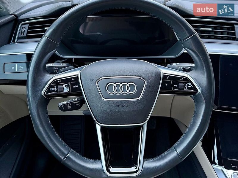 Внедорожник / Кроссовер Audi e-tron 2021 в Ровно