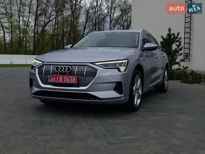 Audi e-tron