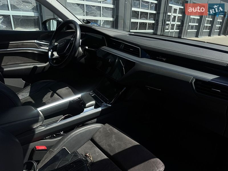 Внедорожник / Кроссовер Audi e-tron 2019 в Виннице