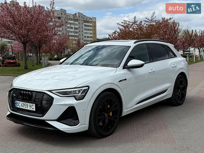 Audi e-tron