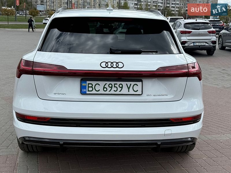 Позашляховик / Кросовер Audi e-tron 2019 в Львові