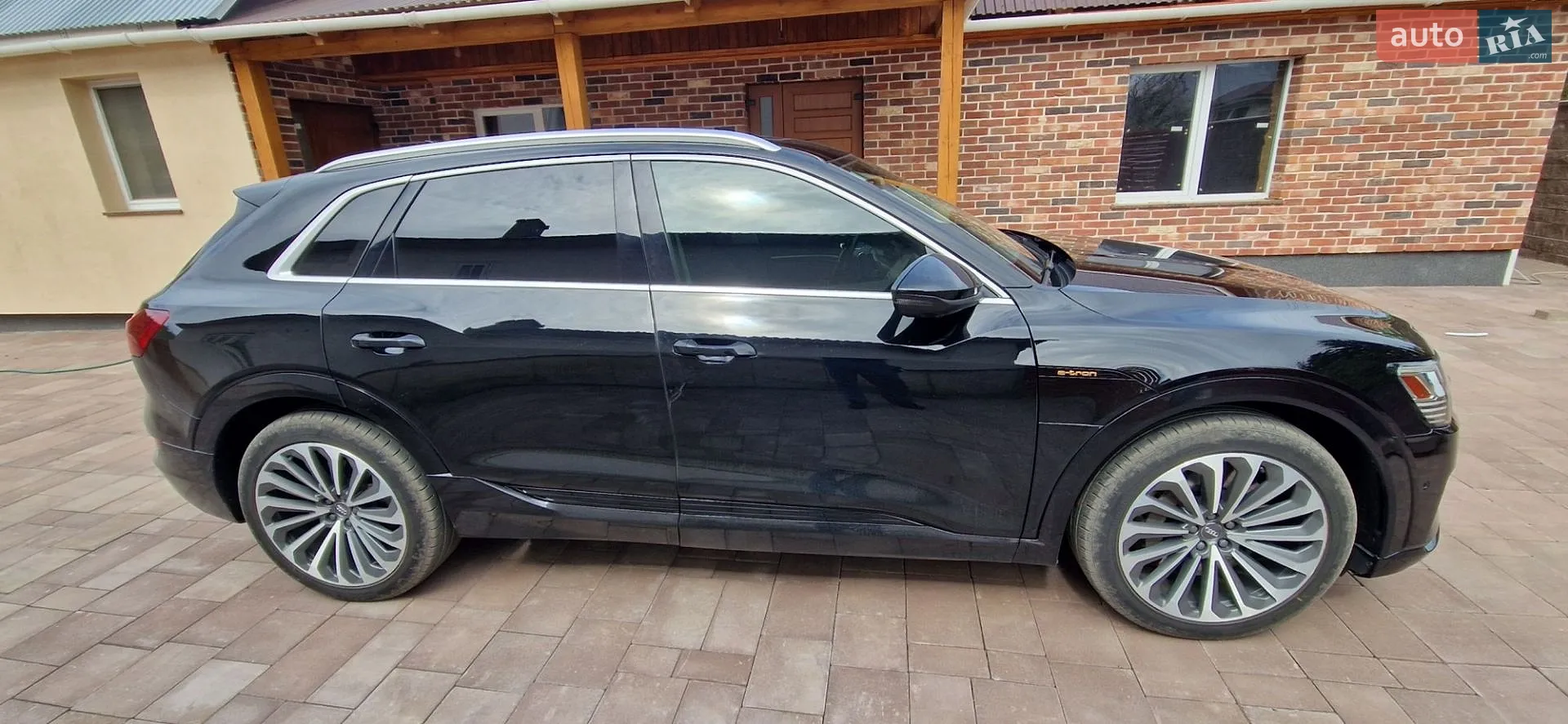 2019 Audi e-tron - мініатюра 28