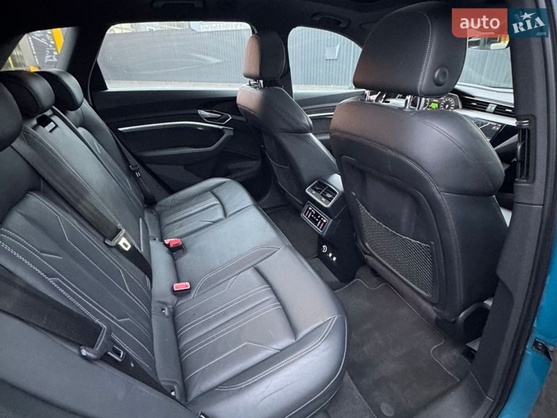 Внедорожник / Кроссовер Audi e-tron 2019 в Харькове