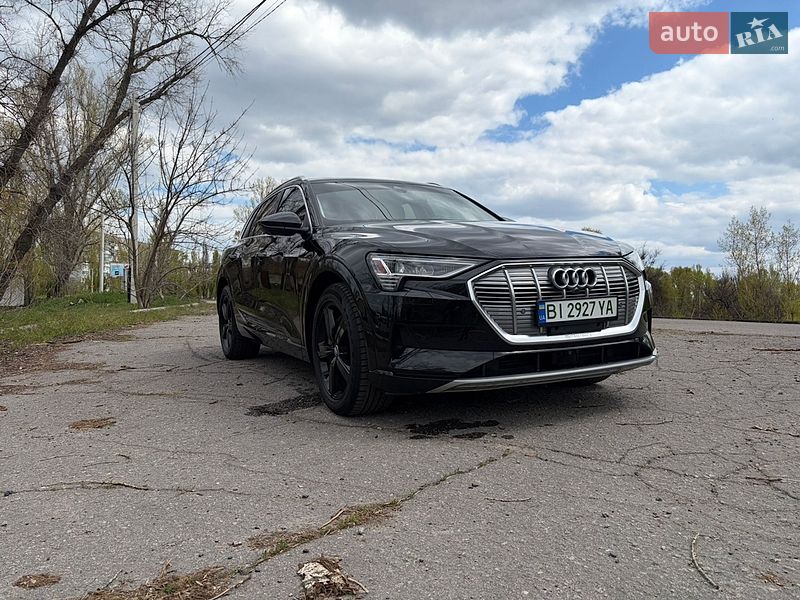 Внедорожник / Кроссовер Audi e-tron 2019 в Кременчуге