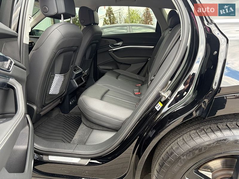 Внедорожник / Кроссовер Audi e-tron 2019 в Кременчуге
