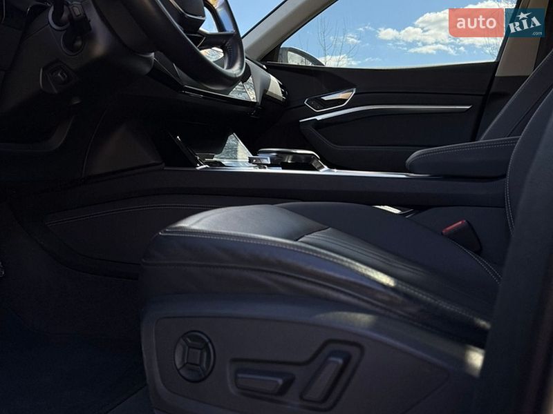 Внедорожник / Кроссовер Audi e-tron 2020 в Ивано-Франковске