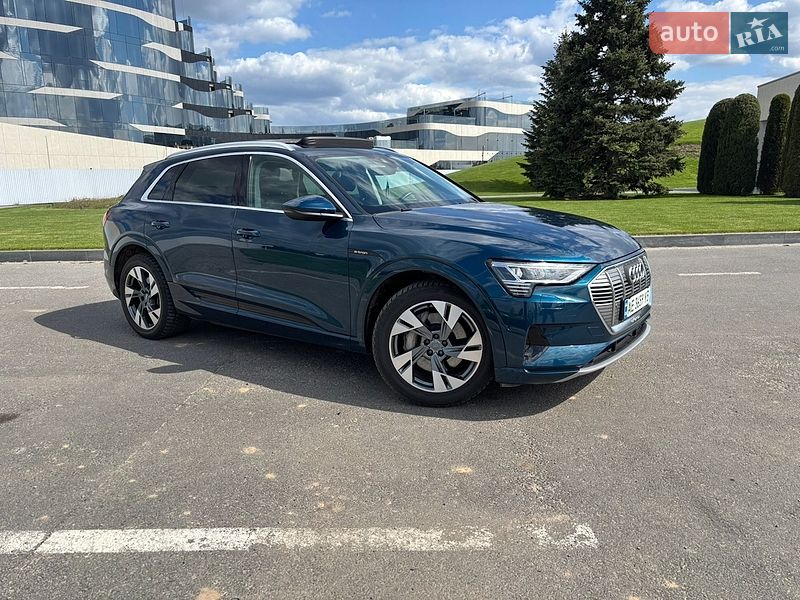 Внедорожник / Кроссовер Audi e-tron 2019 в Днепре