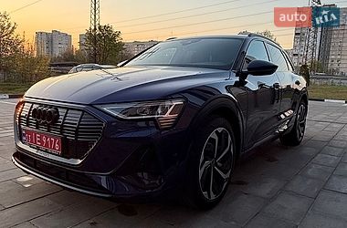 Внедорожник / Кроссовер Audi e-tron 2022 в Харькове