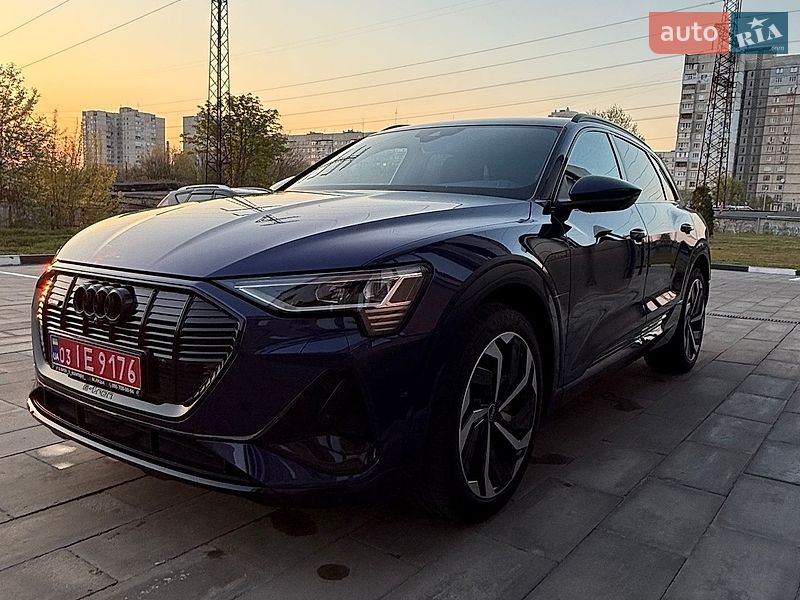 Внедорожник / Кроссовер Audi e-tron 2022 в Харькове