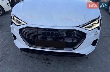 Внедорожник / Кроссовер Audi e-tron 2019 в Ровно