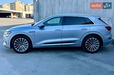 Внедорожник / Кроссовер Audi e-tron 2021 в Киеве фото 14 Внедорожник / Кроссовер Audi e-tron 2021 в Киеве