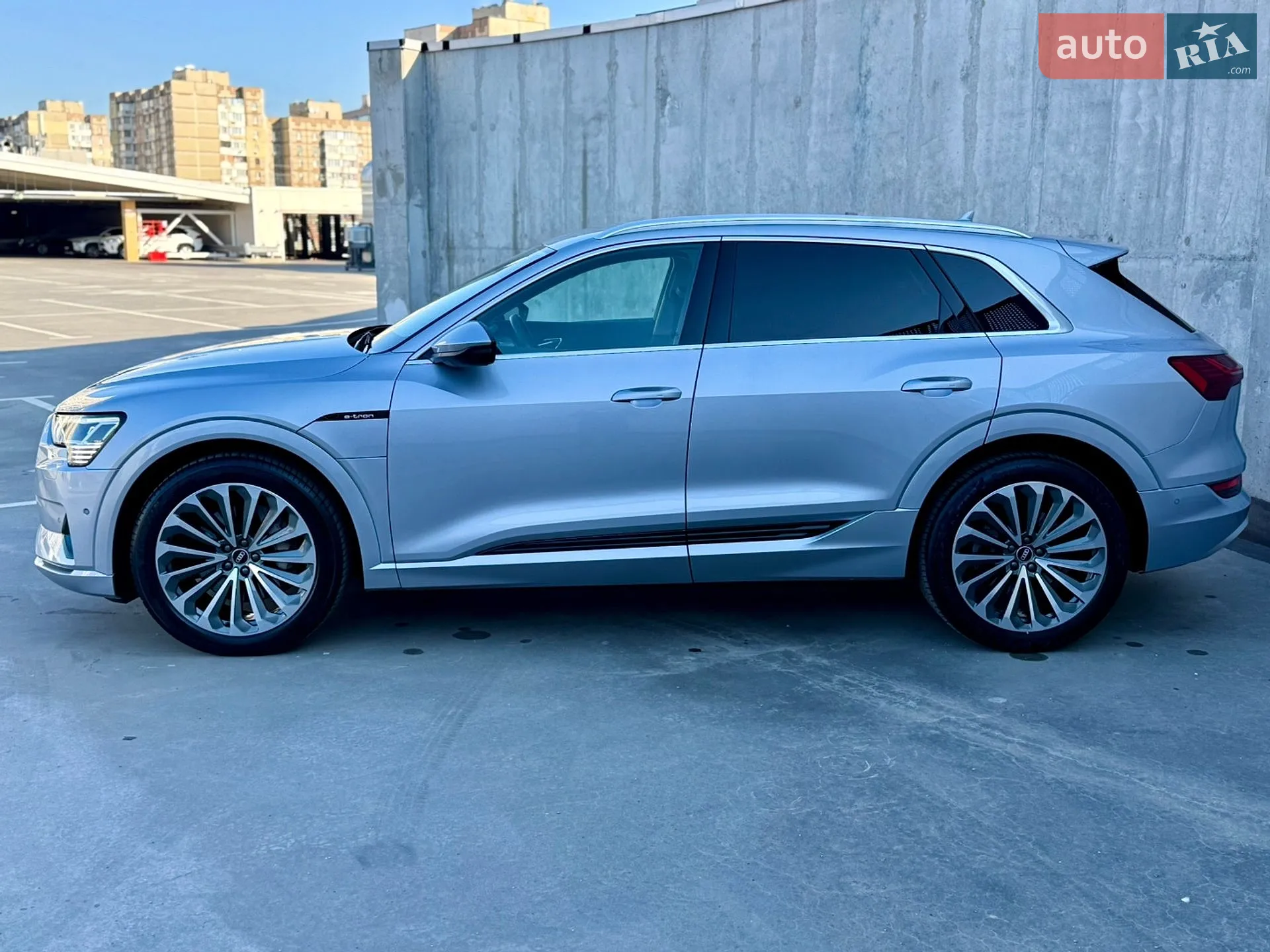 2021 Audi e-tron - мініатюра 14
