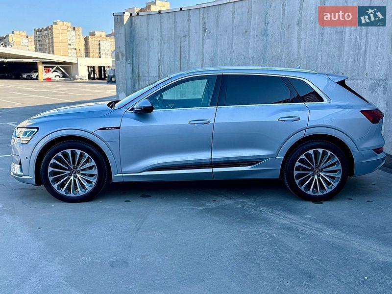 Внедорожник / Кроссовер Audi e-tron 2021 в Киеве фото 14 Внедорожник / Кроссовер Audi e-tron 2021 в Киеве