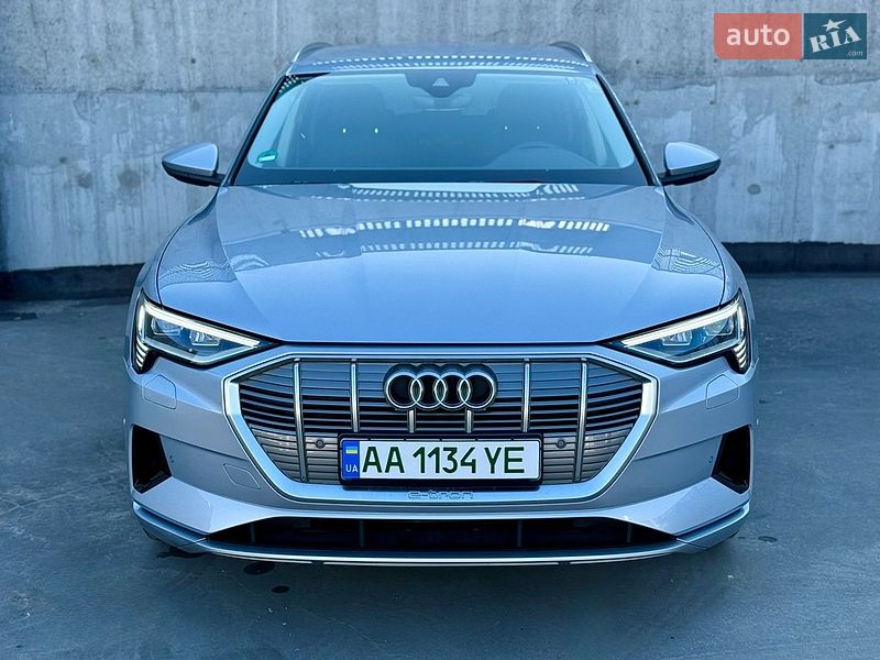 Внедорожник / Кроссовер Audi e-tron 2021 в Киеве фото 23 Внедорожник / Кроссовер Audi e-tron 2021 в Киеве