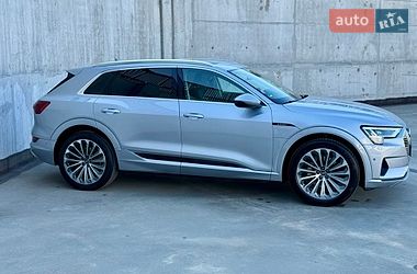 Внедорожник / Кроссовер Audi e-tron 2021 в Киеве фото 29 Внедорожник / Кроссовер Audi e-tron 2021 в Киеве