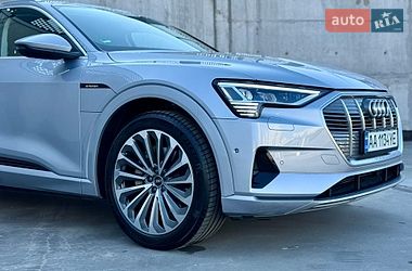 Внедорожник / Кроссовер Audi e-tron 2021 в Киеве фото 4 Внедорожник / Кроссовер Audi e-tron 2021 в Киеве