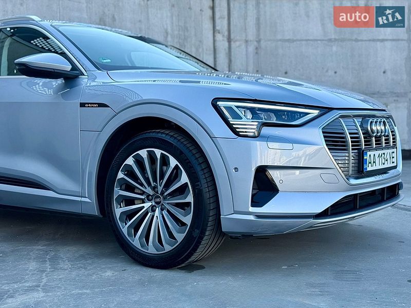 Внедорожник / Кроссовер Audi e-tron 2021 в Киеве фото 4 Внедорожник / Кроссовер Audi e-tron 2021 в Киеве