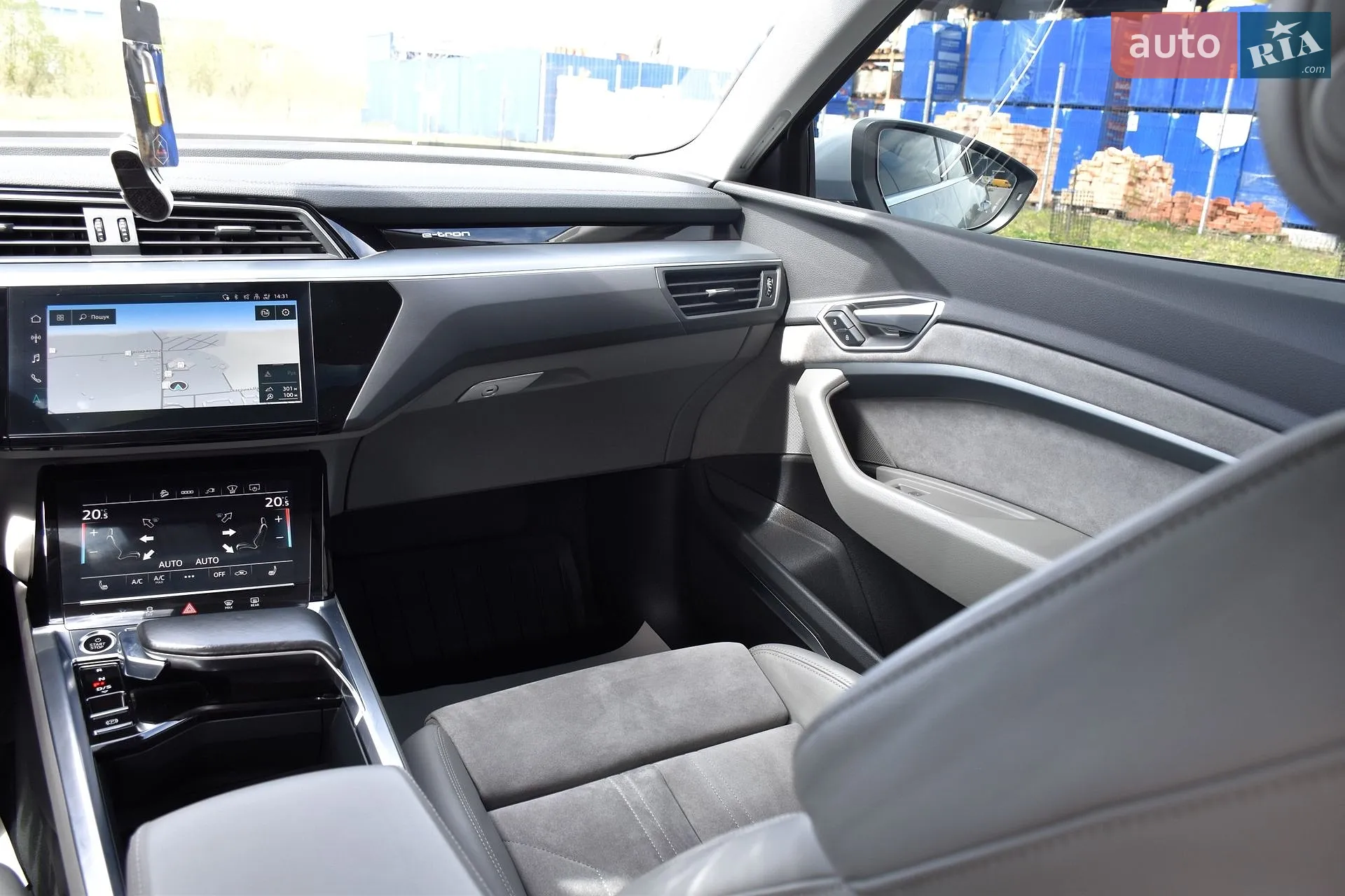 2020 Audi e-tron - мініатюра 37