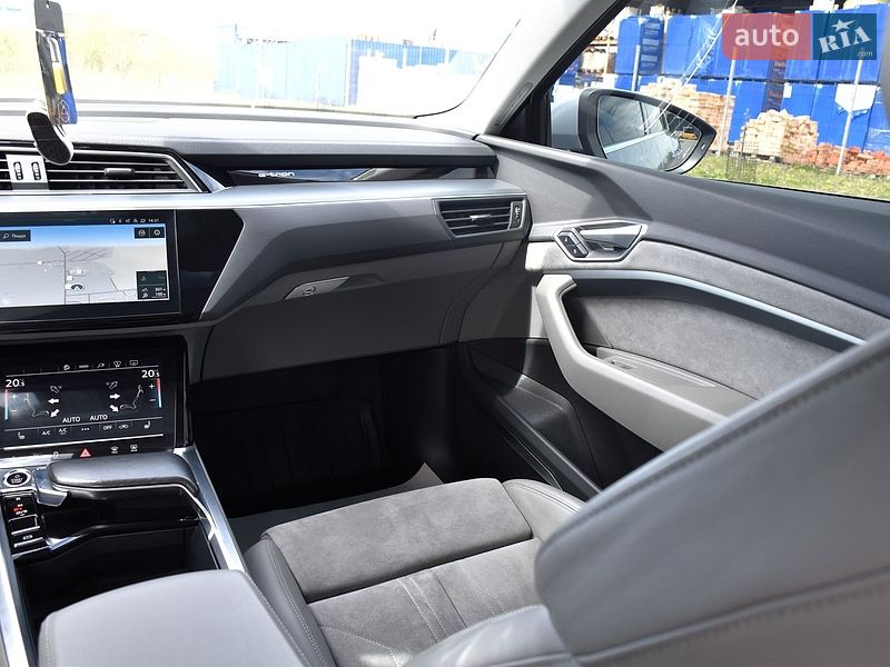 Внедорожник / Кроссовер Audi e-tron 2020 в Дрогобыче