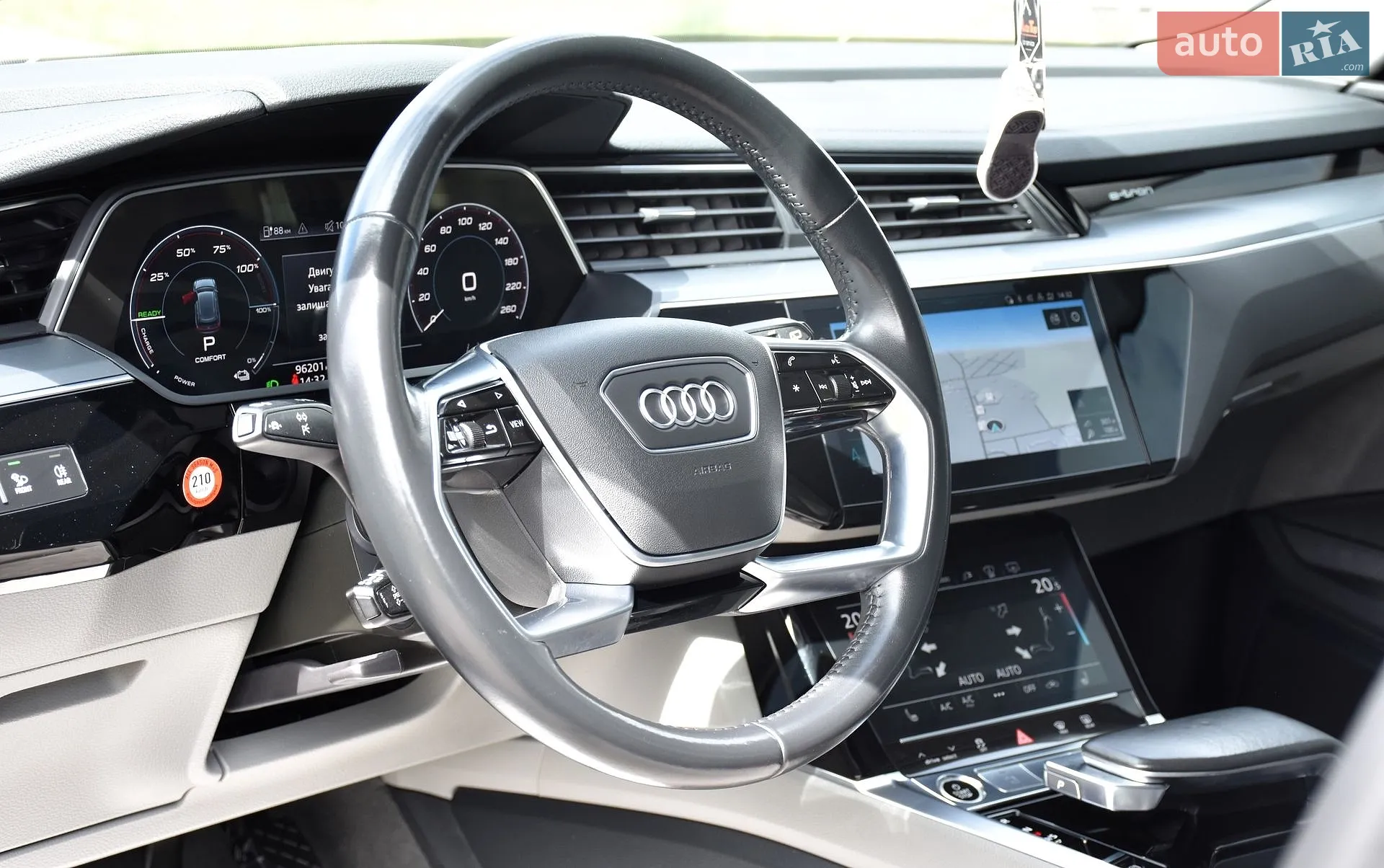 2020 Audi e-tron - мініатюра 42