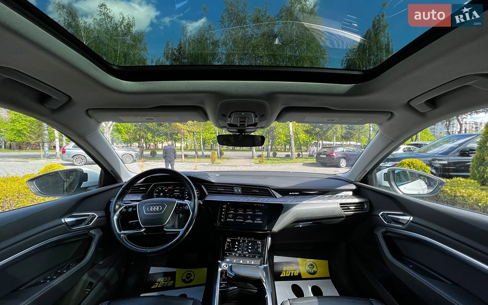 2021 Audi e-tron - мініатюра 14