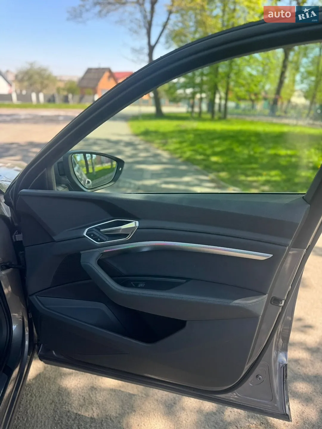 2020 Audi e-tron - мініатюра 6