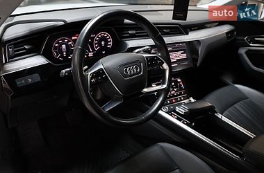Внедорожник / Кроссовер Audi e-tron 2022 в Луцке