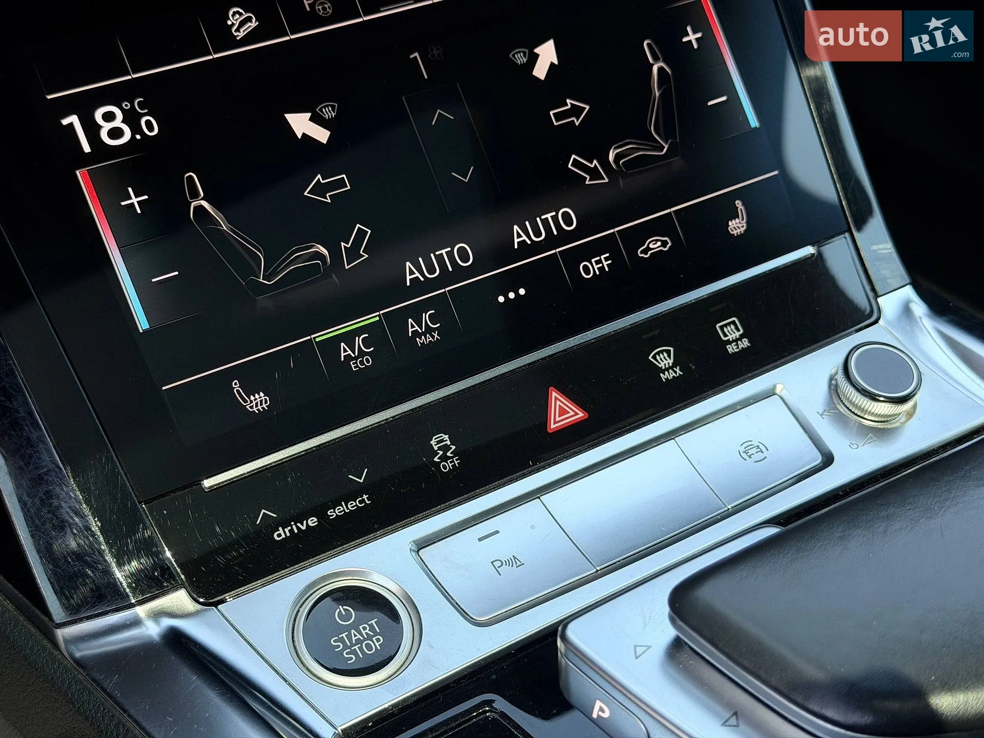 2020 Audi e-tron - мініатюра 66