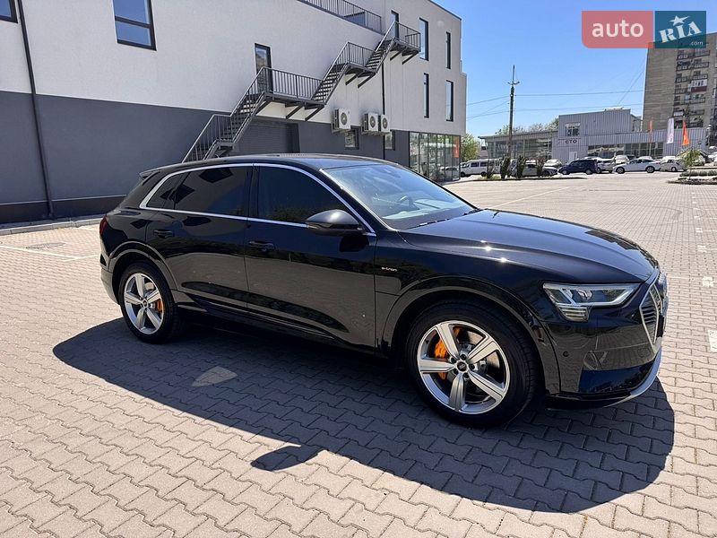 Внедорожник / Кроссовер Audi e-tron 2021 в Хмельницком