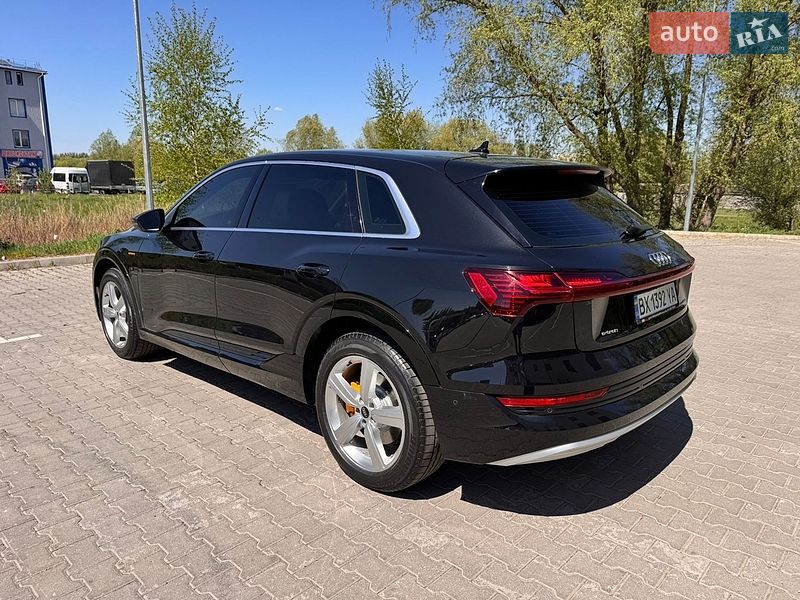 Внедорожник / Кроссовер Audi e-tron 2021 в Хмельницком