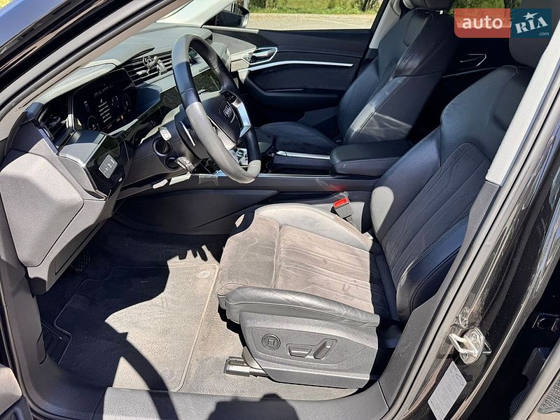 Внедорожник / Кроссовер Audi e-tron 2021 в Хмельницком