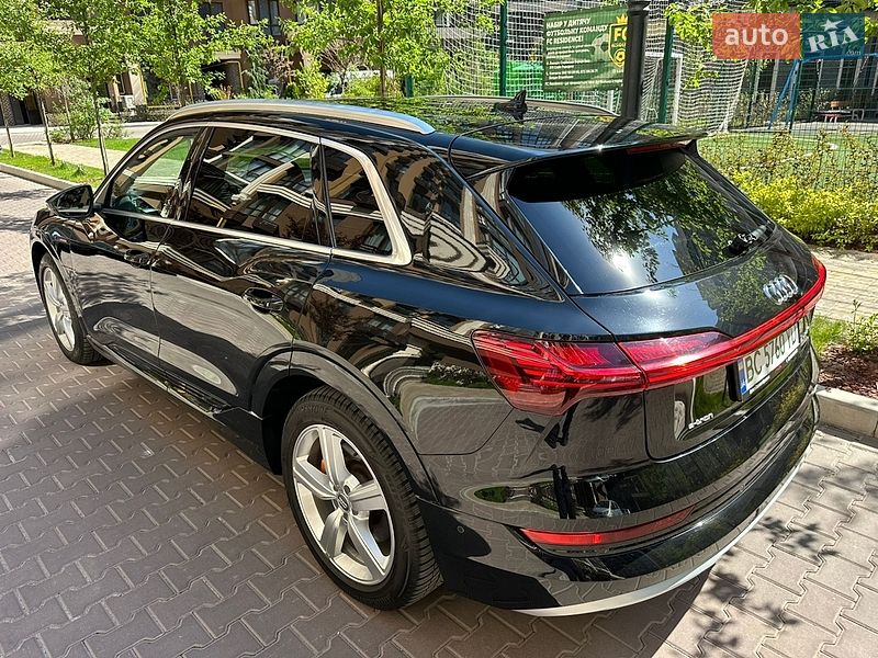 Внедорожник / Кроссовер Audi e-tron 2020 в Киеве